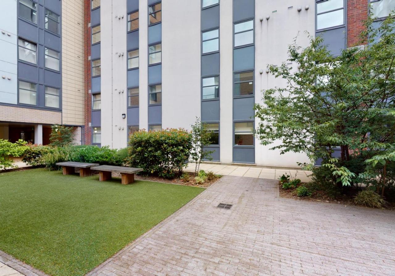 Private Bedrooms With Shared Kitchen And Studios At Iq Tufnell House In Londra Exterior foto