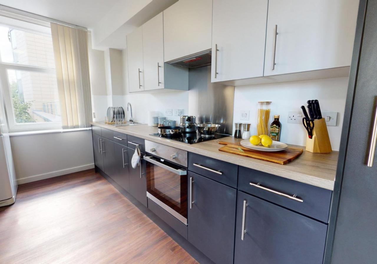 Private Bedrooms With Shared Kitchen And Studios At Iq Tufnell House In Londra Exterior foto
