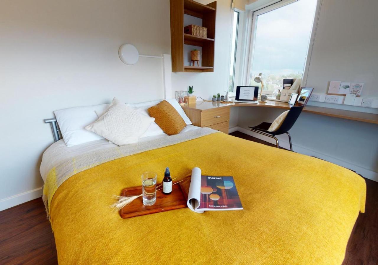 Private Bedrooms With Shared Kitchen And Studios At Iq Tufnell House In Londra Exterior foto