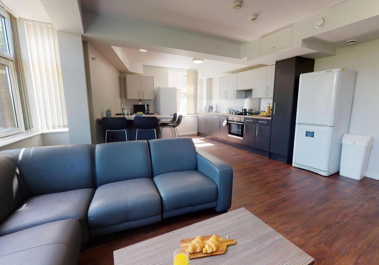 Private Bedrooms With Shared Kitchen And Studios At Iq Tufnell House In Londra Exterior foto