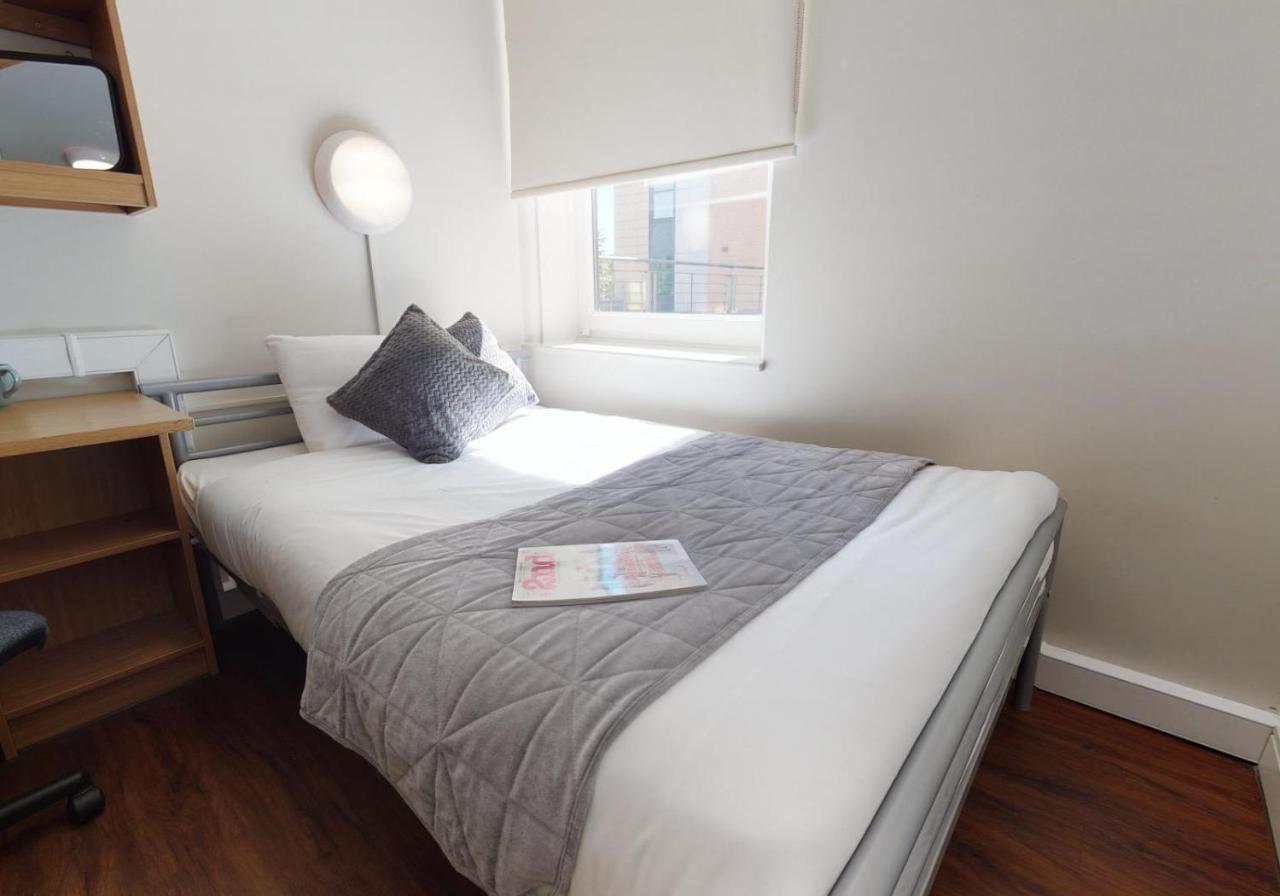 Private Bedrooms With Shared Kitchen And Studios At Iq Tufnell House In Londra Exterior foto