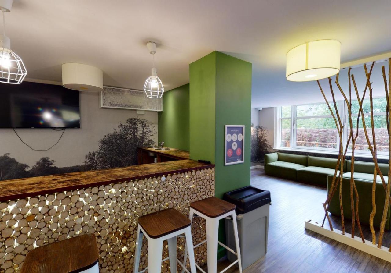 Private Bedrooms With Shared Kitchen And Studios At Iq Tufnell House In Londra Exterior foto